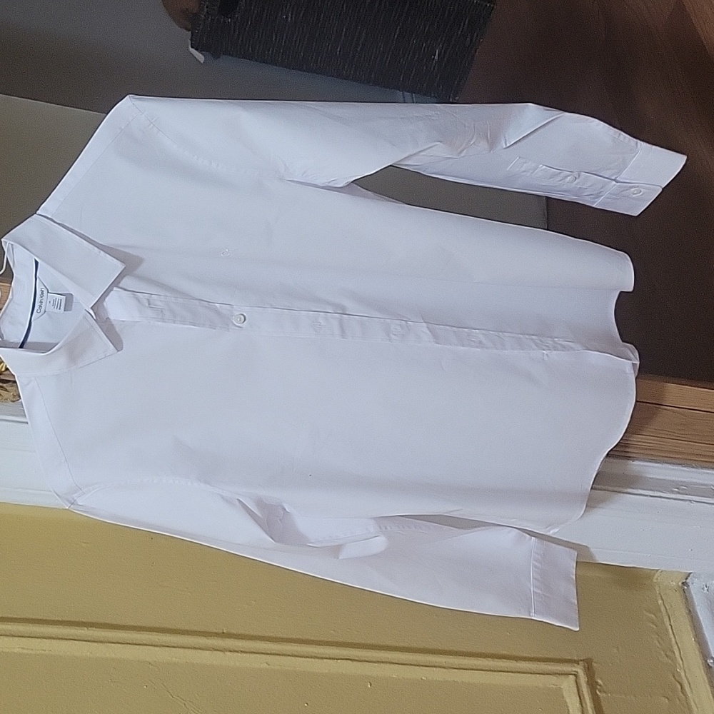 Calvin Klein mens white dress shirt (New)